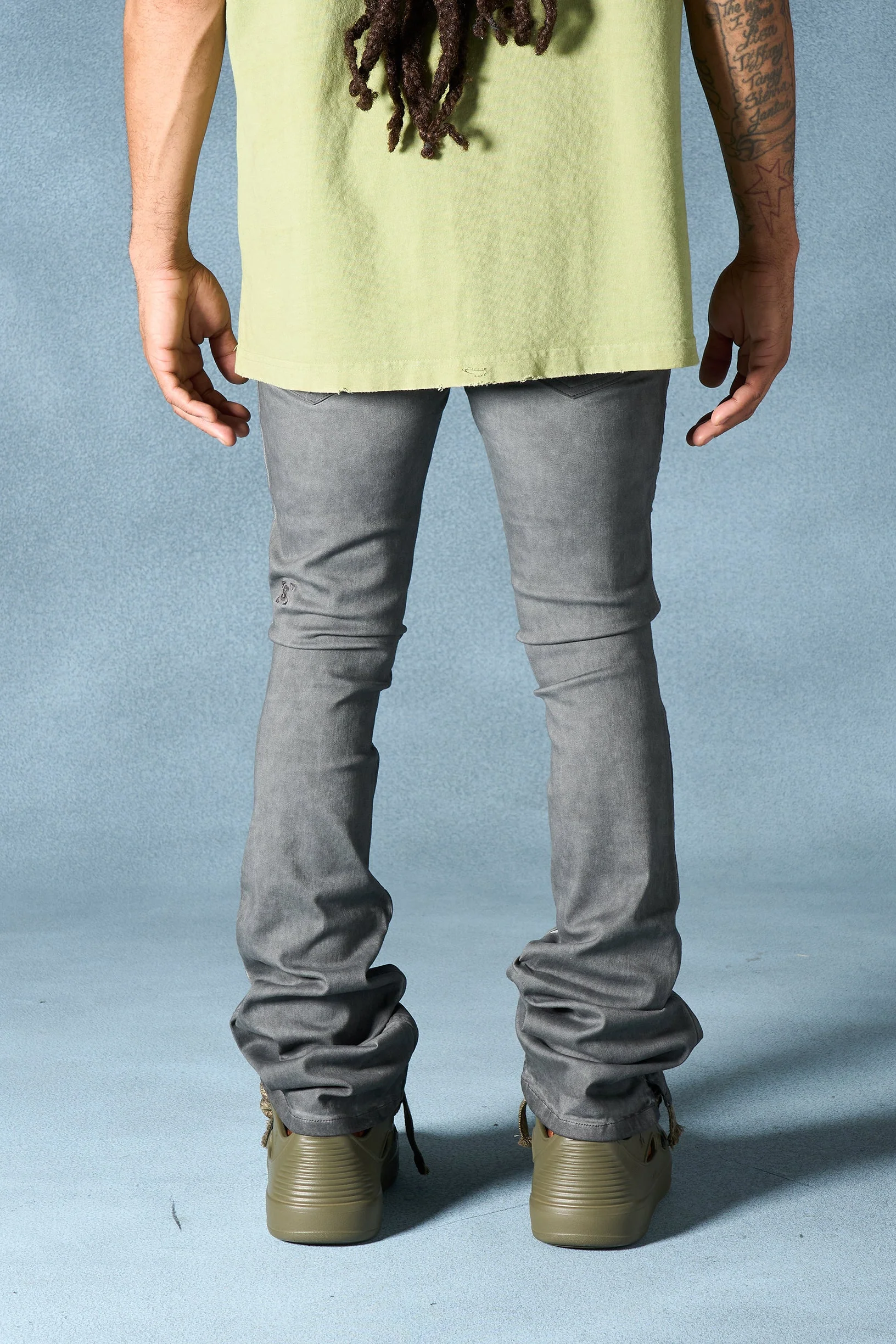 "LEAD" Stacked Jeans - Image 12